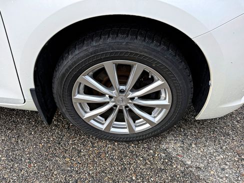 Used 2016 Toyota Sienna XLE w/ Outdoor Package image 9