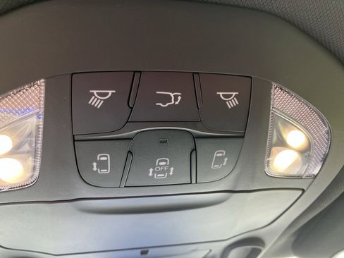 New 2026 Chrysler Pacifica Select image 23