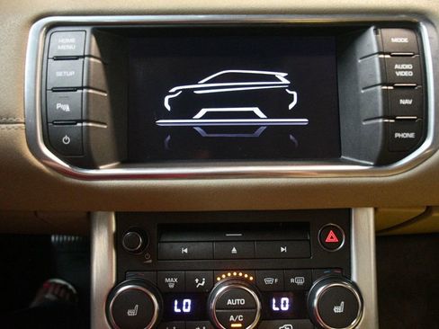 Used 2015 Land Rover Range Rover Evoque Pure Plus image 53