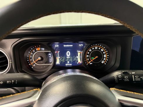Used 2024 Jeep Wrangler Unlimited Sahara w/ Technology Group AWD/4WD image 76