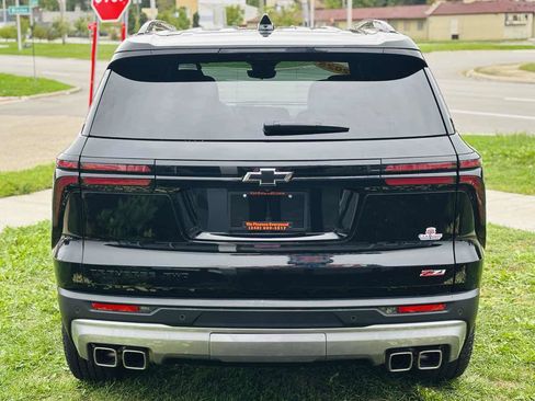 Used 2025 Chevrolet Traverse Z71 w/ Enhanced Driving Package AWD/4WD image 8