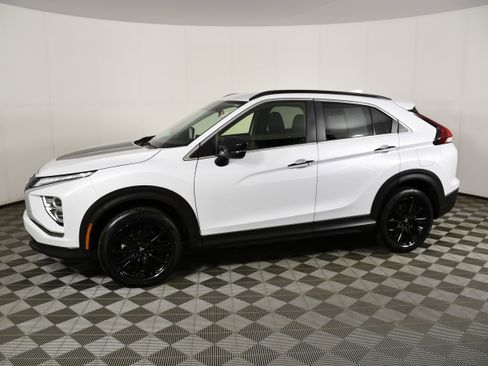 Used 2024 Mitsubishi Eclipse Cross Black Edition AWD/4WD image 9
