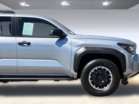 Used 2025 Toyota 4Runner TRD Off-Road AWD/4WD image 34