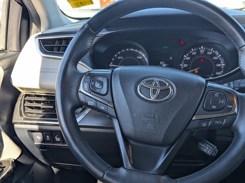 Used 2016 Toyota Avalon Limited image 23
