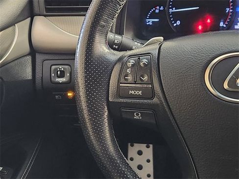 Used 2015 Lexus LS 460 image 27