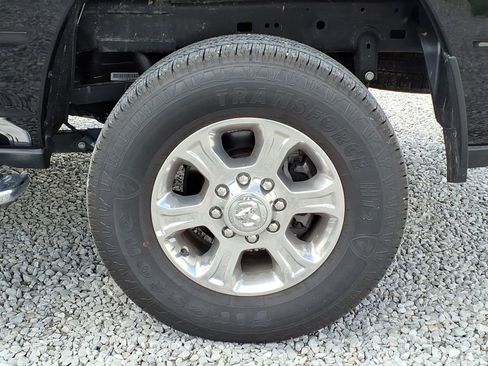 Used 2025 RAM 2500 Big Horn AWD/4WD image 19