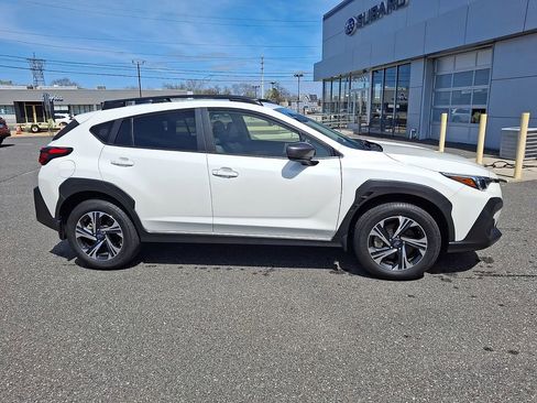 Used 2024 Subaru Crosstrek 2.0i Premium image 10