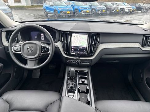 Used 2025 Volvo XC60 B5 Plus AWD/4WD image 15