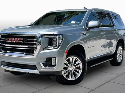 Used 2024 GMC Yukon SLT w/ SLT Luxury Package