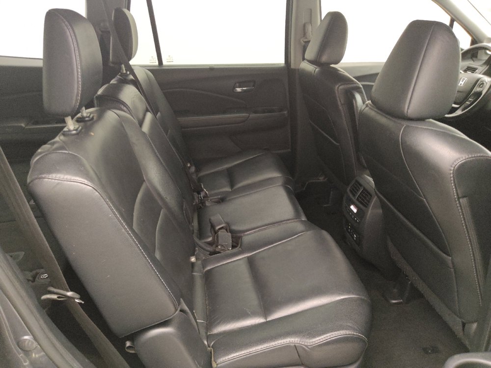 Used 2017 Honda Pilot Touring image 19