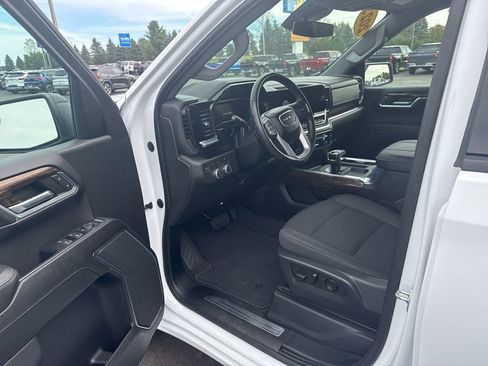 Used 2023 GMC Sierra 1500 Elevation image 12