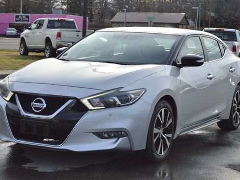 Used 2018 Nissan Maxima 3.5 SV image 1