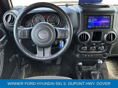 Used 2018 Jeep Wrangler Unlimited Sport w/ Connectivity Group AWD/4WD image 11