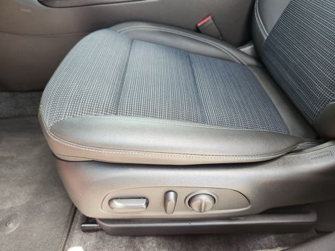 Used 2024 Buick Envista Preferred w/ Convenience I Package FWD image 20