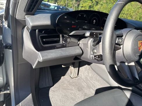 Used 2021 Porsche Taycan 4S image 19