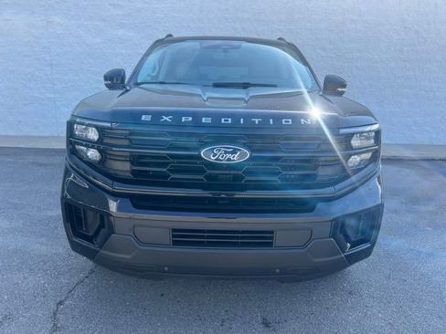New 2026 Ford Expedition Max Active image 2