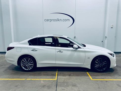 Used 2018 INFINITI Q50 Luxe w/ Essential Package (3.0T Luxe) image 2