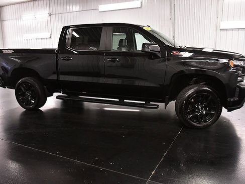 Used 2021 Chevrolet Silverado 1500 LT Trail Boss w/ Convenience Package II image 8