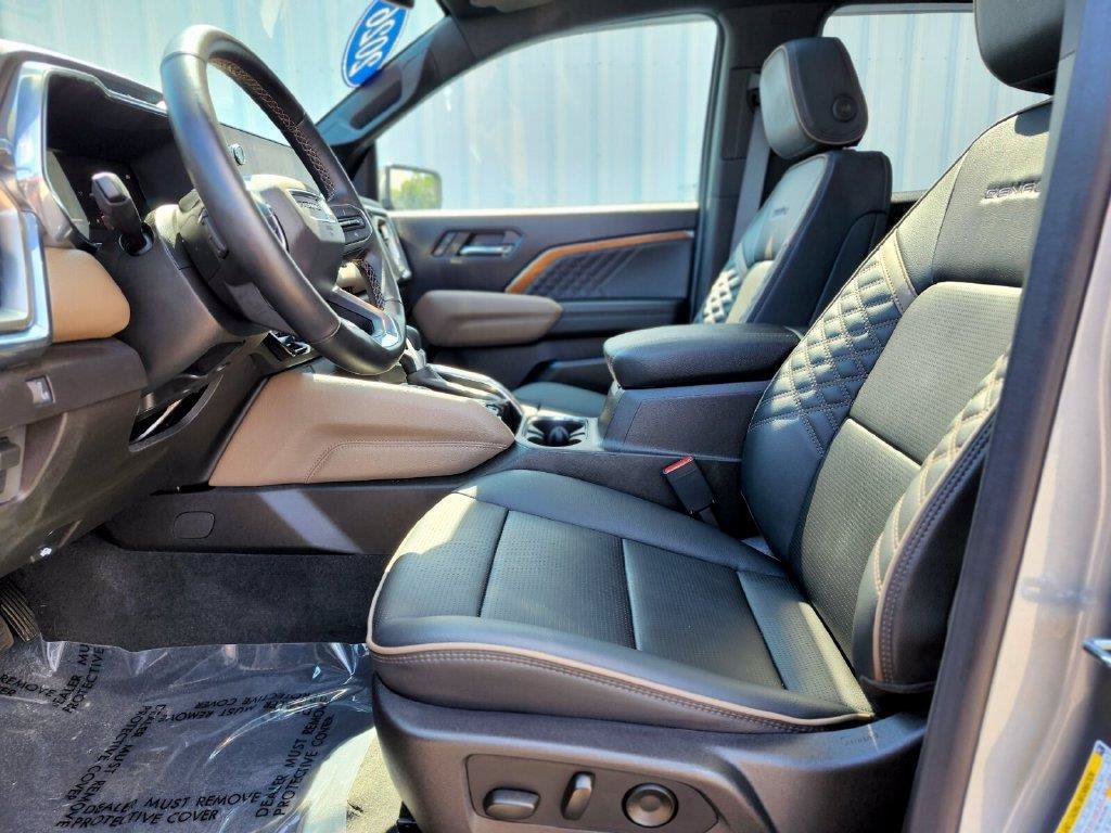 Used 2026 GMC Canyon Denali AWD/4WD image 16