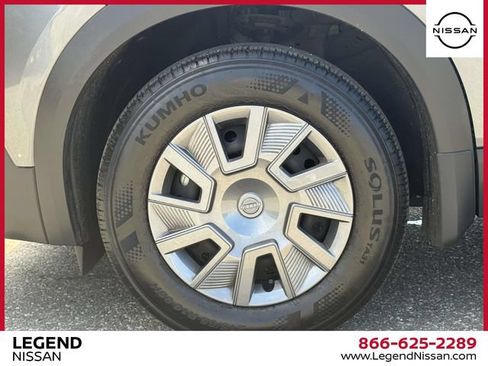 Certified 2025 Nissan Kicks S AWD/4WD image 9