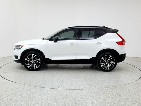 Used 2021 Volvo XC40 T5 R-Design w/ Protection Package Premier image 8