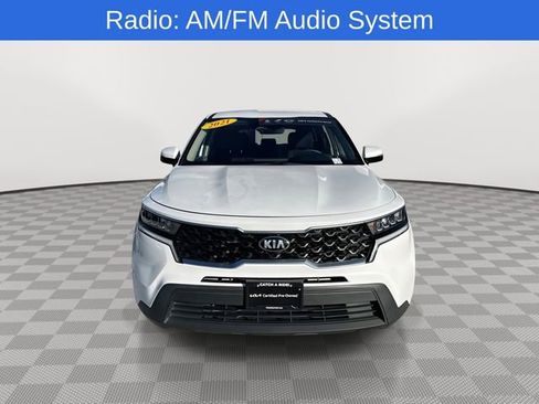 Used 2021 Kia Sorento LX image 3