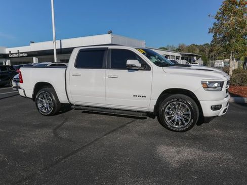 Used 2024 RAM 1500 Laramie image 12