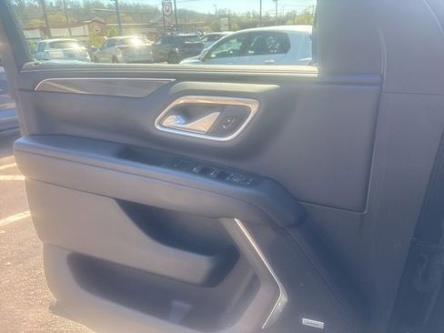 Used 2022 Chevrolet Tahoe RST w/ Sport Performance Package image 8