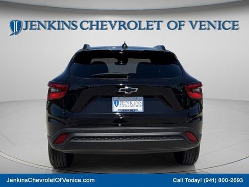 New 2026 Chevrolet Trax LT w/ Driver Confidence Package image 17