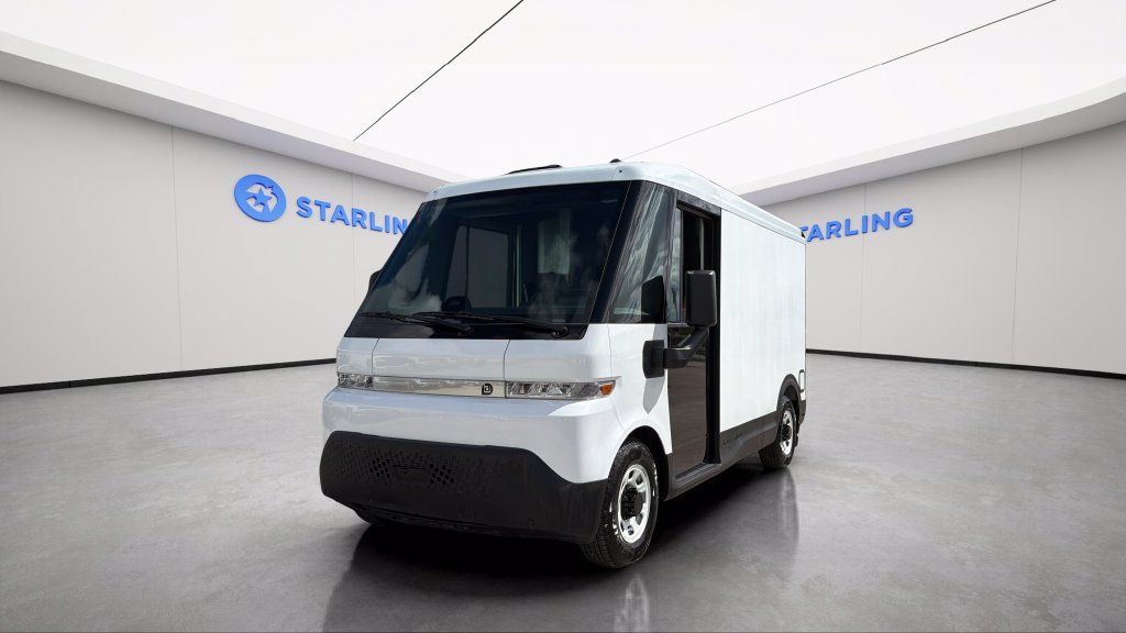 Used 2024 Chevrolet Brightdrop 400 w/ Commercial Equipment Package AWD/4WD image 2