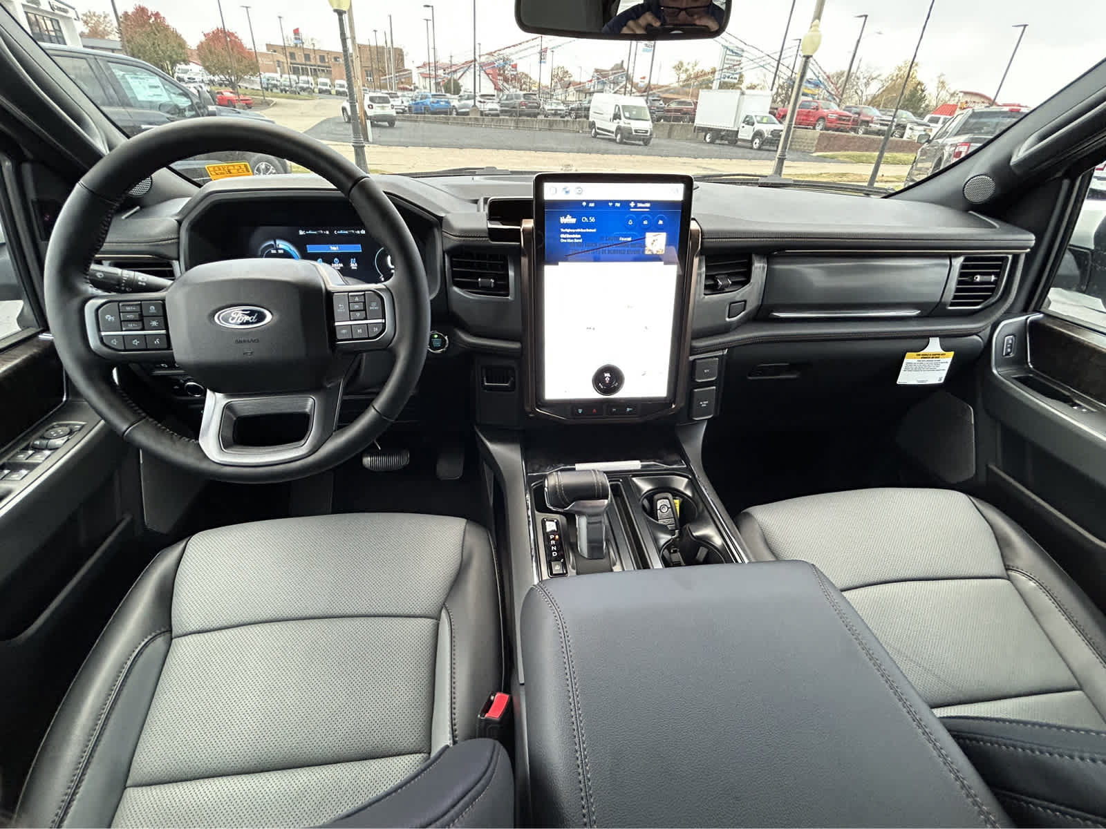 New 2023 Ford F150 Lightning Lariat AWD/4WD image 23