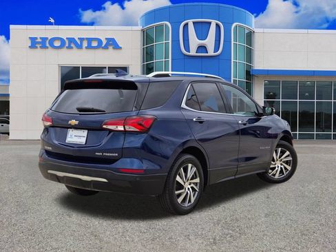 Used 2023 Chevrolet Equinox Premier AWD/4WD image 3