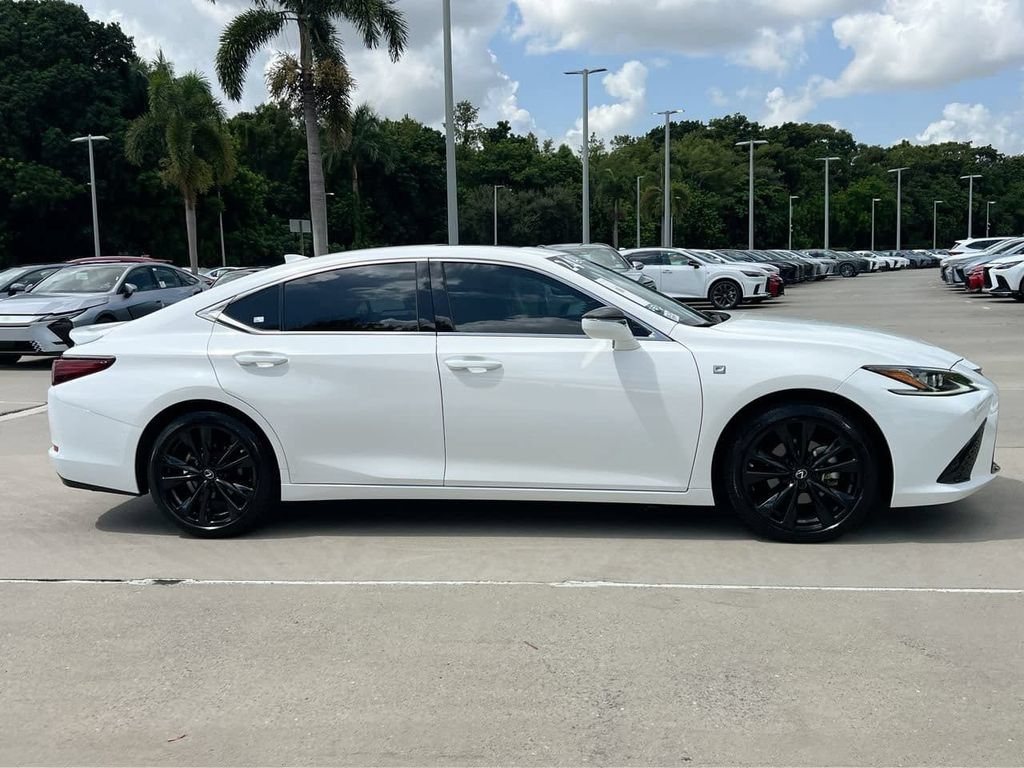 Certified 2024 Lexus ES 350 F Sport w/ Accessory Package (Z2) FWD image 8