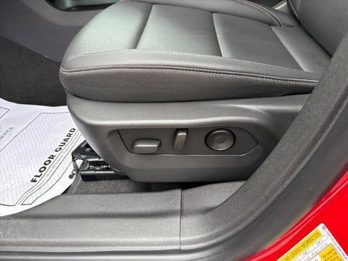 Certified 2025 Buick Envision Preferred image 17