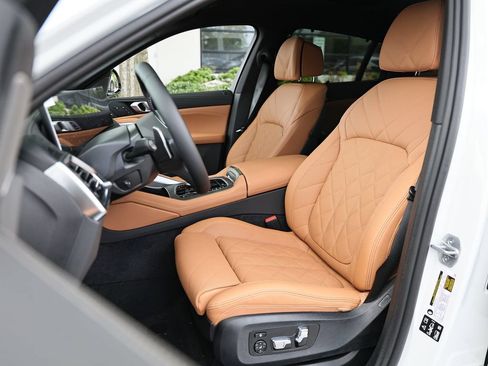New 2027 BMW X6 M60i AWD/4WD image 22