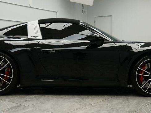 Used 2022 Porsche 911 Targa 4 GTS image 11
