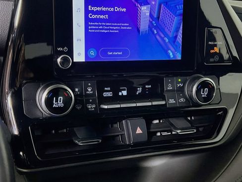 Certified 2023 Toyota Highlander LE FWD image 14