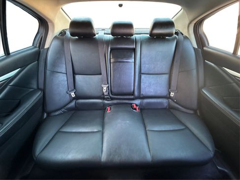 Used 2018 INFINITI Q50 Luxe w/ Essential Package (3.0T Luxe) image 16