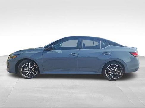 Certified 2024 Nissan Sentra SR FWD image 5