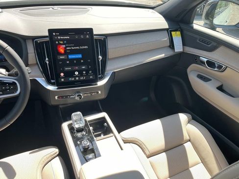New 2026 Volvo XC90 T8 Ultra w/ Protection Package Premier AWD/4WD image 15