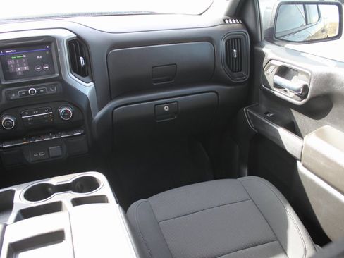 Used 2022 Chevrolet Silverado 1500 Custom image 7