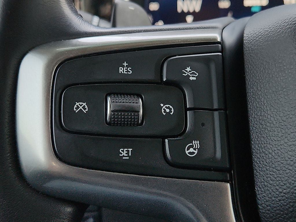 Used 2022 Chevrolet Silverado 1500 LT AWD/4WD image 26