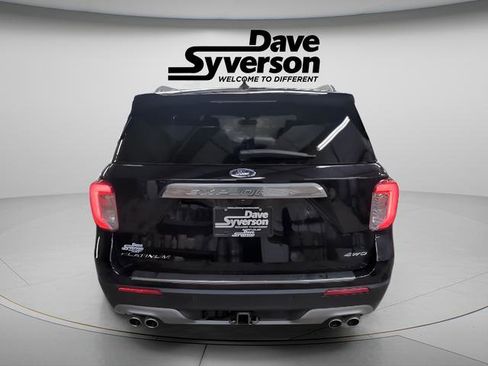 Used 2022 Ford Explorer Platinum w/ Equipment Group 601A image 3