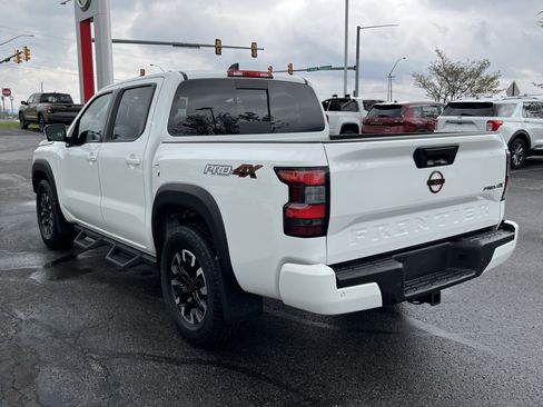 Used 2023 Nissan Frontier PRO-4X w/ Pro Convenience Package AWD/4WD image 7