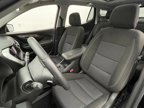 Used 2022 GMC Terrain SLE w/ Driver Convenience Package FWD image 19