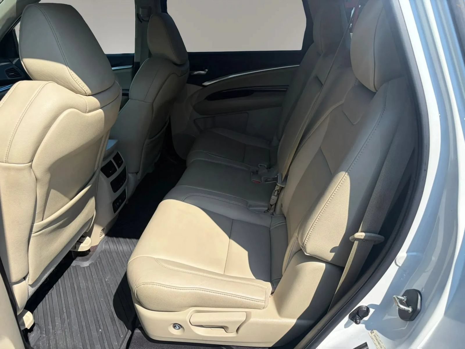 Used 2017 Acura MDX w/ Technology Package AWD/4WD image 29
