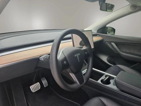 Used 2022 Tesla Model Y Performance AWD/4WD image 13