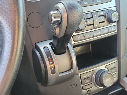 Used 2013 Honda Pilot Touring image 24