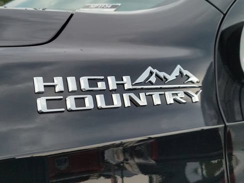 Used 2023 Chevrolet Tahoe High Country AWD/4WD image 31