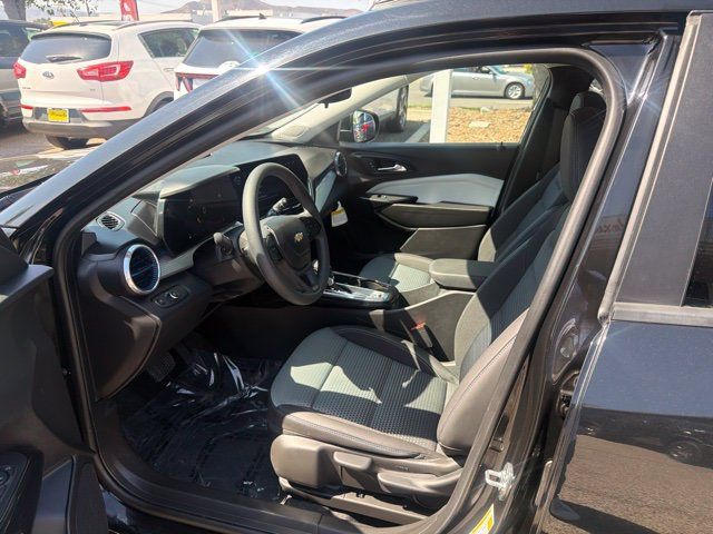 Used 2026 Chevrolet Trax LT FWD image 11